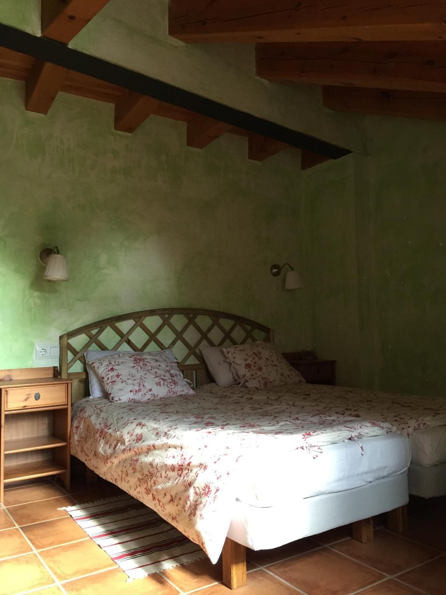 Lo Paller De Roc Montescladó Zimmer foto