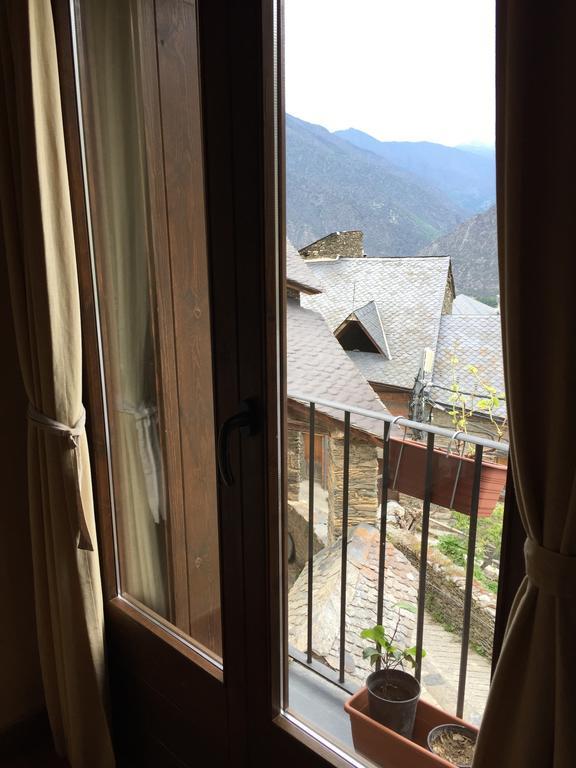 Lo Paller De Roc Montescladó Zimmer foto
